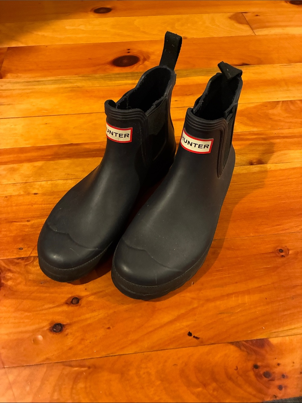 Hunter Black Chelsea Rain Boots with Red-Trim Logo